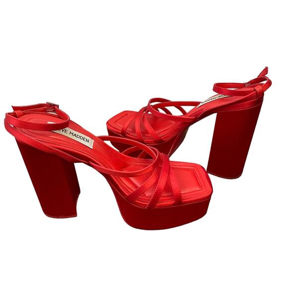 Steve Madden Gutsy Platform Pump Red Satin Block Heel Sandals Y2K Style Size 7 - Picture 4 of 9